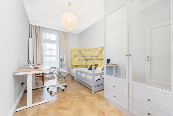 Wyjątkowy apartament w samym sercu Krakowa 141m2 miniaturka 11