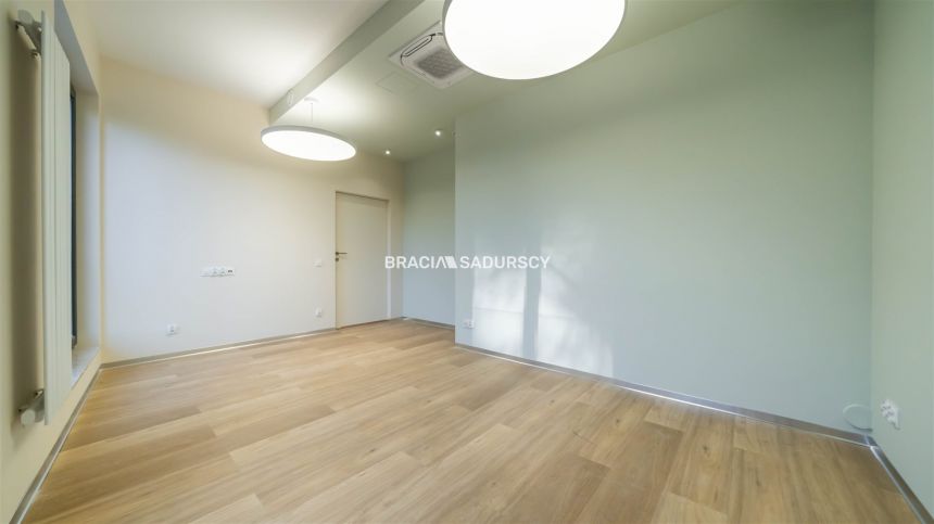 Lokal wykończony/ 108m2/ świetna lokalizacja miniaturka 5