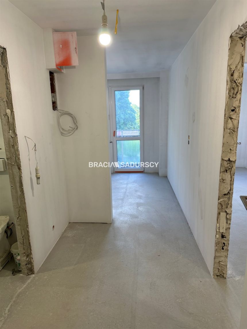 35m2 2 pokoje balkon Mistrzejowice! miniaturka 10