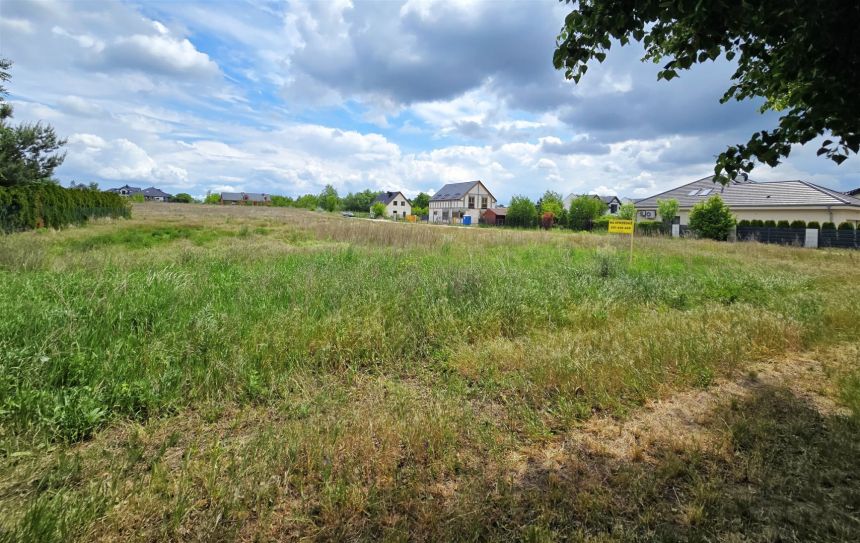 Rezydencyjna działka 1748 m² - zdjęcie 1
