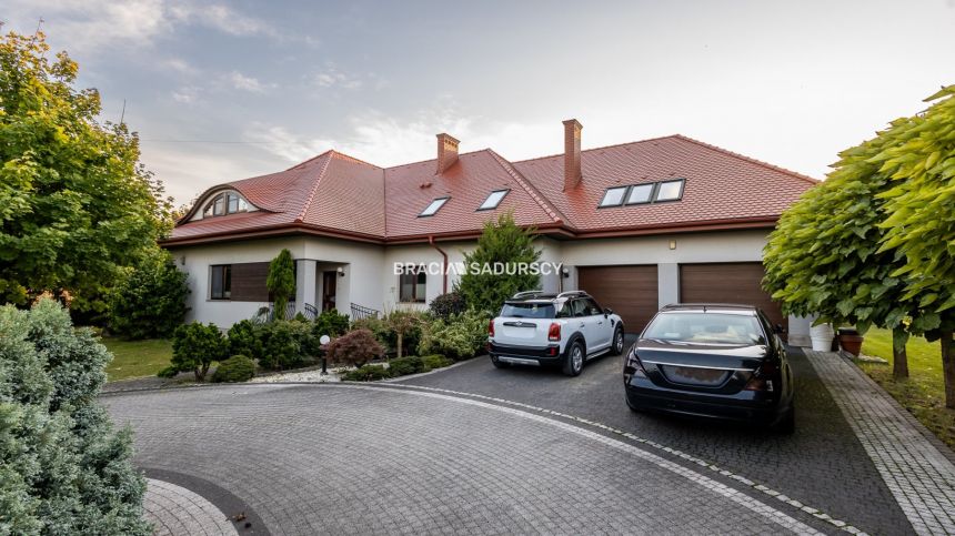 Rezydencja 420m2, 28 arów, 8 pokoji miniaturka 42