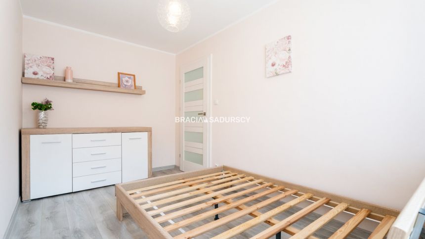 3 pok Os.Piastów 56,4 m Po generalnym remoncie miniaturka 4