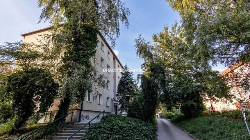 REZERWACJA Mieszkanie 4-pokojowe ul. Królewska miniaturka 4