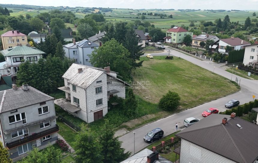 Duży dom do adaptacji w centrum Szczebrzeszyna miniaturka 13