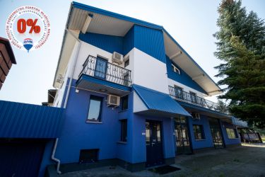 Budynek usługowo-biurowo-mieszkalny przy DK7