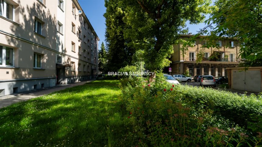 Piękne mieszkanie z oddzielną kuchnią i 3 pokojami miniaturka 24