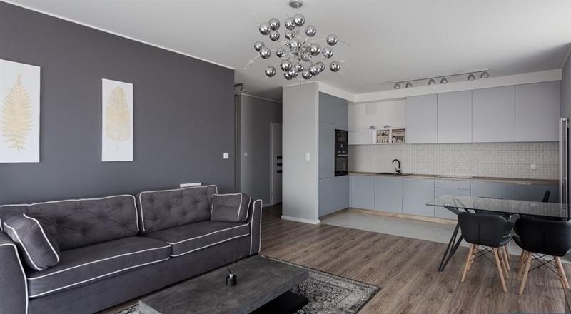 Posiadamy na wynajem mieszkanie czteropokojowe 93m - zdjęcie 1