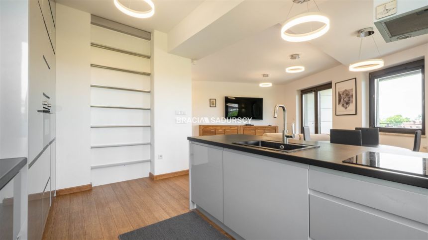 ul. Przedwiośnie | Przestronny salon | Duży balkon miniaturka 9