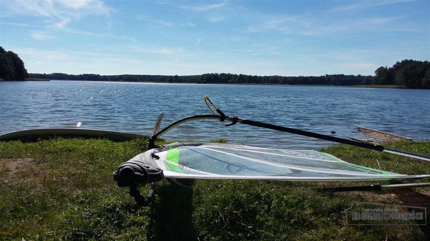 Działka pod lasem w pobliżu jeziora miniaturka 9