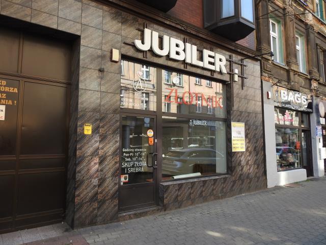 Duży lokal w centrum | możliwość wynajęcia piętra - zdjęcie 1