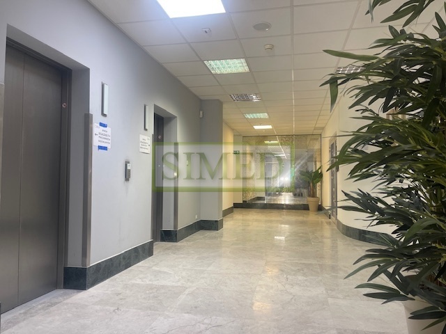 Dostep24h,recepcja,ochrona,parking,klimatyzacja miniaturka 4