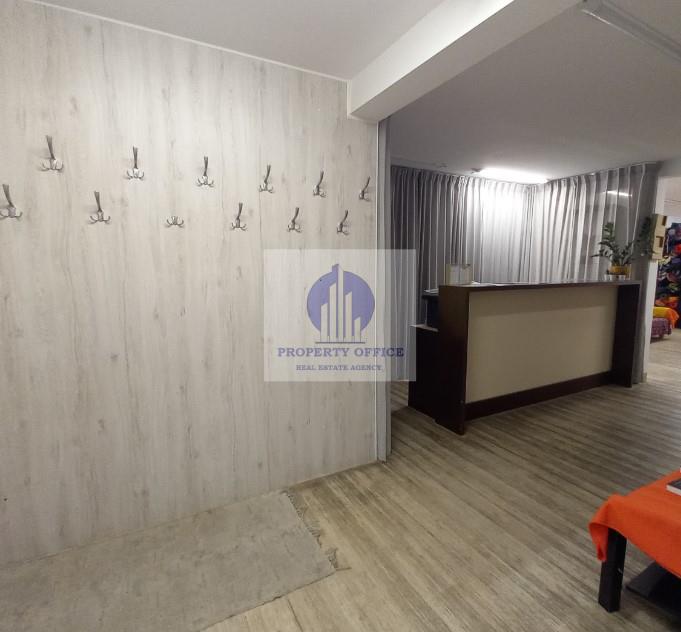 Mokotów: biuro/usługi 236m2 miniaturka 2