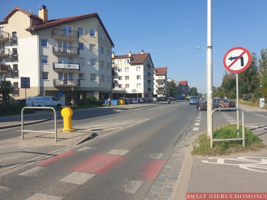 ZWYCIĘSKA - LOKAL 151 M2 miniaturka 3