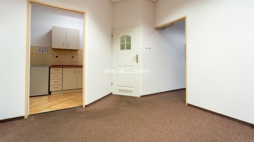 Lokal usługowy w centrum zabudowy mieszkaniowej! miniaturka 21