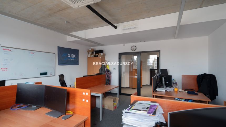 Lokal biurowo-magazynowy, 299m2, winda, dwa piętra miniaturka 19