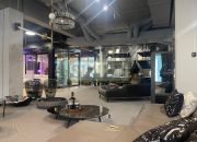 Showroom ,otwarta przestrzeń,przy wejściu ,ochrona miniaturka 5