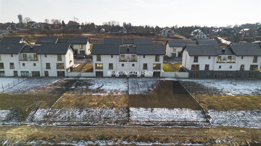 Skotniki -dom ul. Dobrowolskiego miniaturka 9