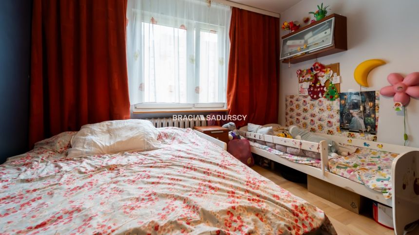 73 m², 3 pokoje, balkon, świetna lokalizacja! miniaturka 15
