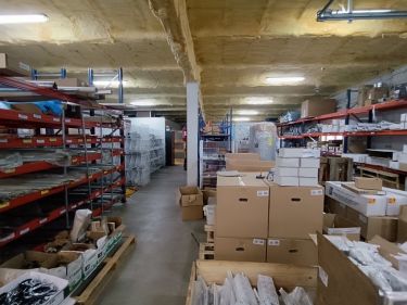 Hala 410,5, rampa około 100 m2, posadzka niepyląca