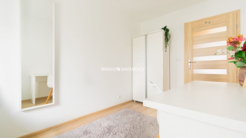 Apartament Poznańska | 3 pokoje | Do wejścia miniaturka 16