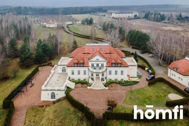 ZESPÓŁ ZABUDOWAŃ DWORSKICH - HOTEL