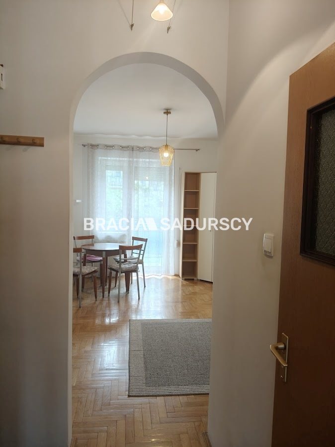 KAWALERKA OSOBNA KUCHNIA BALKON PRĄDNIK CZERWONY miniaturka 5