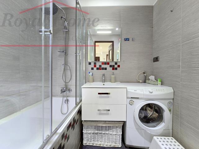 Przestronne, b. ładne 4 pok z balkonem w Oławie. miniaturka 9