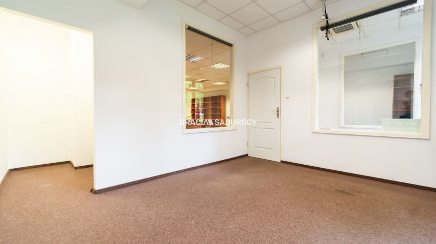Lokal usługowy w centrum zabudowy mieszkaniowej! miniaturka 11