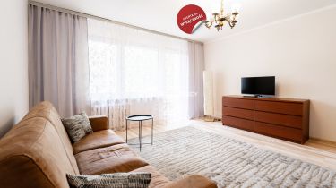 ul.Powstańców – 2 pokoje, osobna kuchnia, balkon