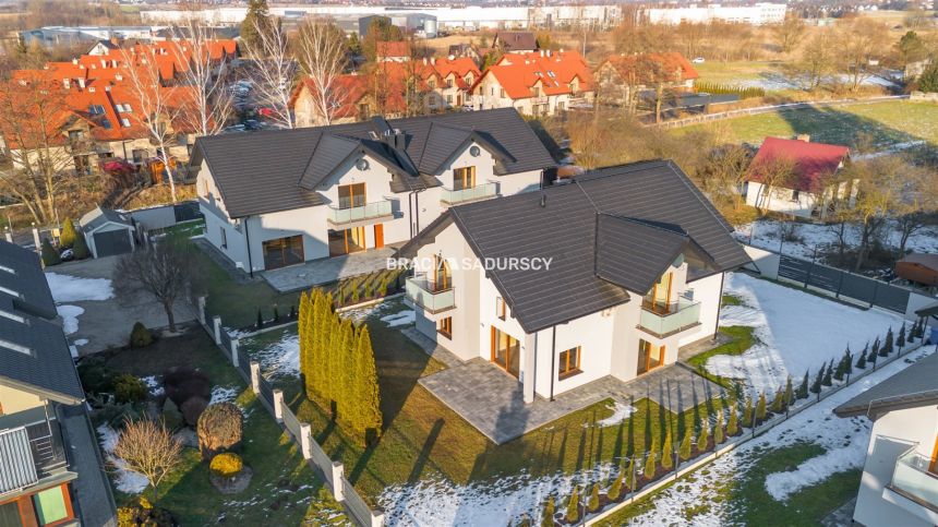 Wysoki Standard, 220 m2, 4,5 arowa dzaiłka, NOWY miniaturka 42