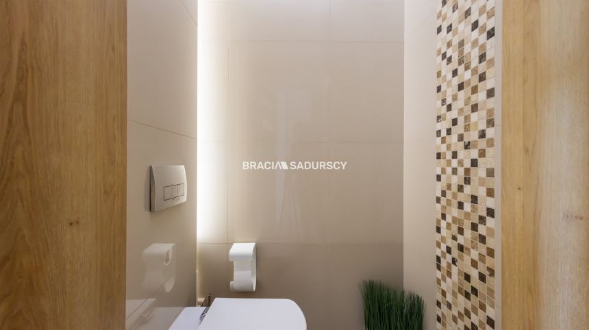 Nowoczesny salon 40m2/2balkony/garaz/piwnica miniaturka 20