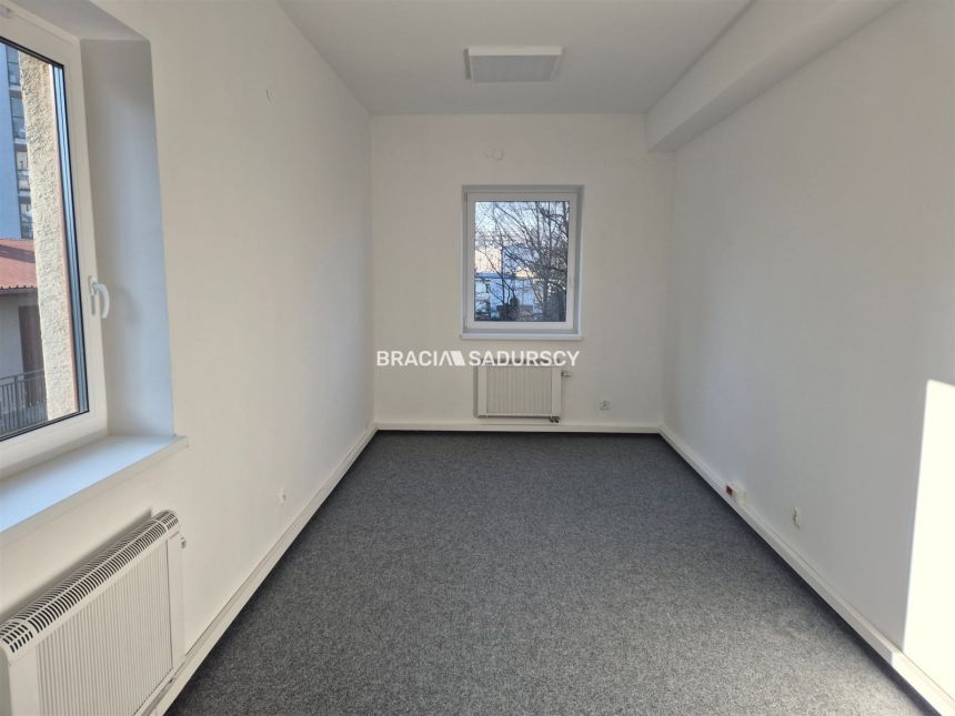 150m2 w biurowcu,ok. ul. Mogilskiej miniaturka 13