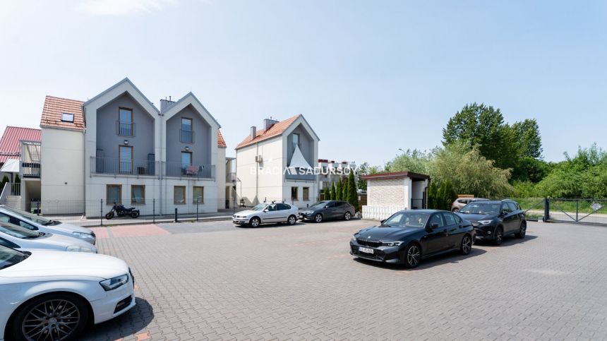 Komfortowe, zadbane 3 pokoje z tarasem i ogródkiem miniaturka 16