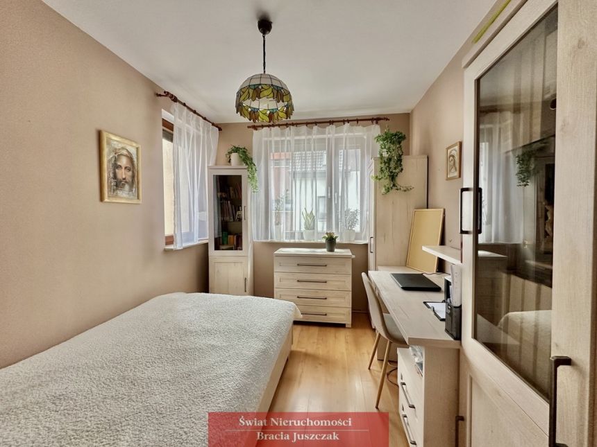Balkon (10 mkw), łazienka z oknem (7 mkw), garaż miniaturka 4