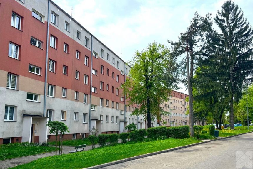 Grunwaldzka 4 pokojowe mieszkanie na parterze - zdjęcie 1