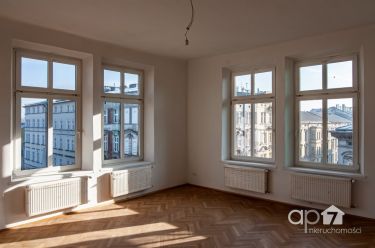 Wyjątkowy apartament na krakowskim Kaziemierzu 3 p
