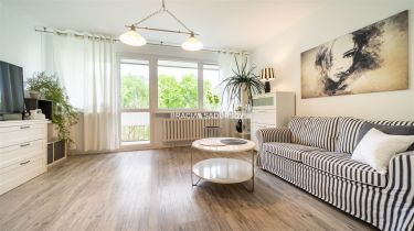 GUSTOWNE, ZADBANE,  2-POKOJOWE Z ODDZIELNĄ KUCHNIĄ