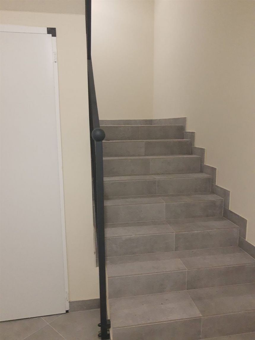 LOKAL UŻYTKOWY - 222,44 M2 - PLAC BOHATERÓW GETTA miniaturka 5