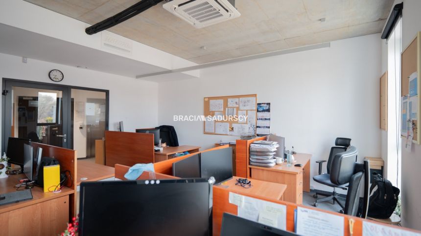 Lokal biurowo-magazynowy, 299m2, winda, dwa piętra miniaturka 18