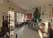 Działający fryzjer odstąpi lokal 64m2 miniaturka 2