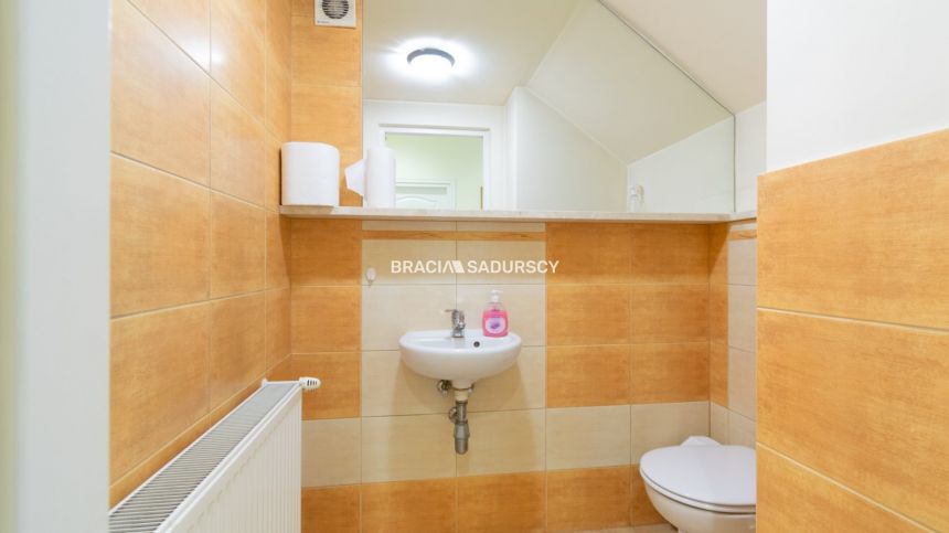 Atrakcyjny lokal w pobliżu Ronda Mogilskiego miniaturka 29