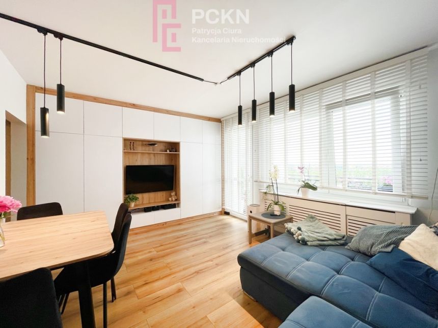 Zadbane 3 pokoje na ZWM – 10. piętro, 60 m² miniaturka 7