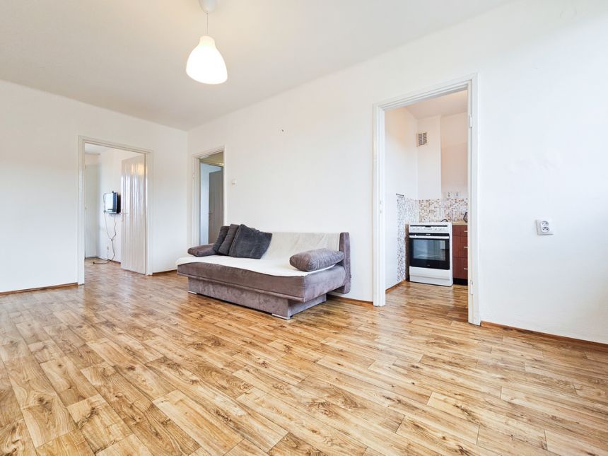 3 duze pokoje, balkon, wszędzie blisko ! miniaturka 2