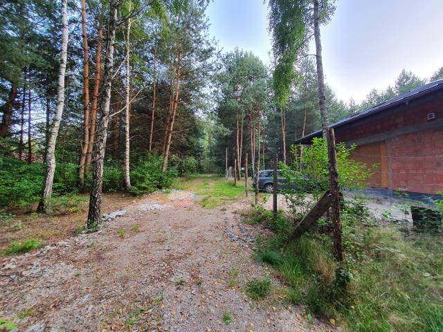 Blisko ul. Kąckiej, z prywatnym lasem. miniaturka 7