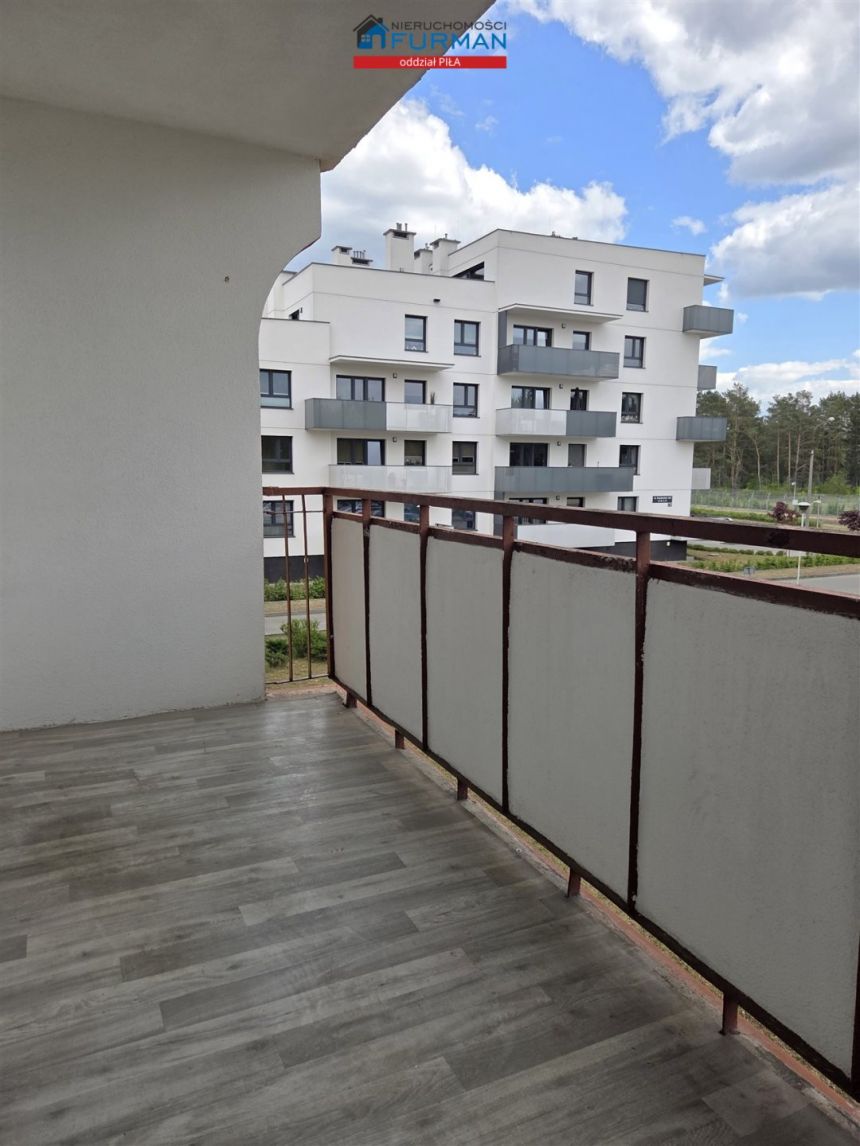 Mieszkanie 62 m2  3 pokoje, 1piętro , duża loggia miniaturka 11