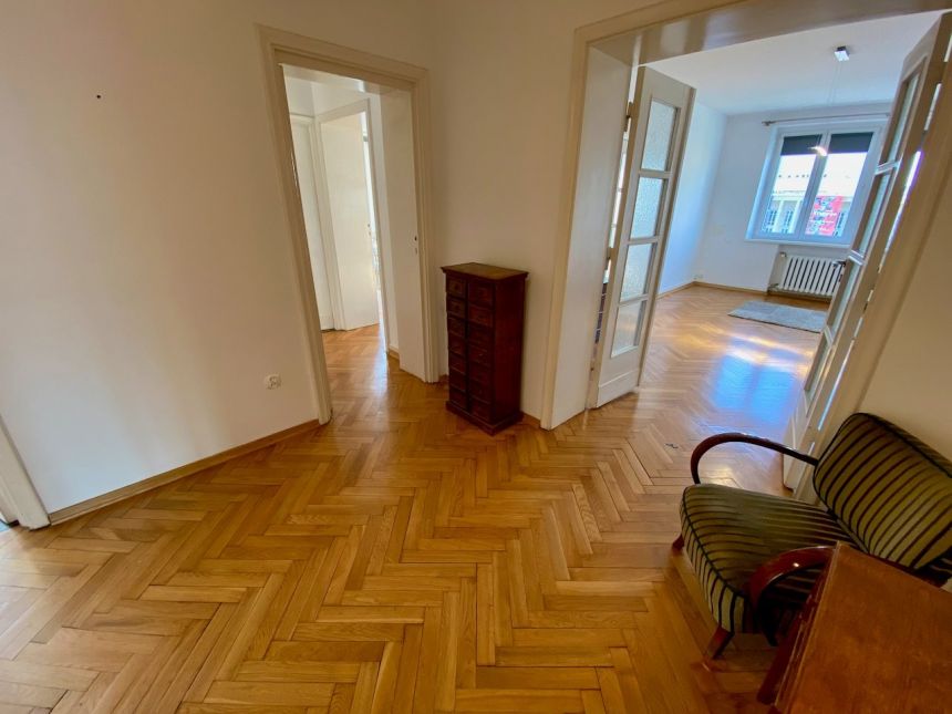 Narutowicza, przestrzeń i panorama Łodzi za oknem miniaturka 17