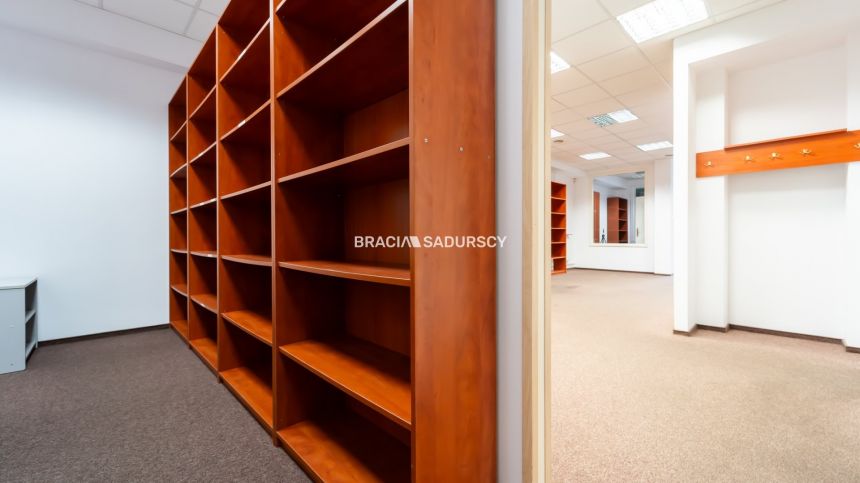 Lokal usługowy w centrum zabudowy mieszkaniowej! miniaturka 34