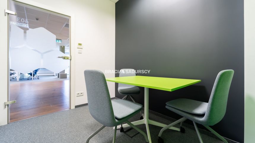 powierzchnia biurowa w nowoczesnym biurowcu miniaturka 34
