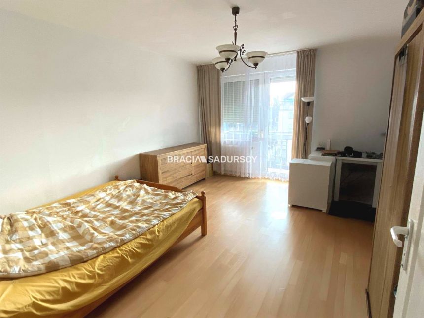 Ruczaj, dwa pokoje z osobną kuchnią. 52m2 miniaturka 2