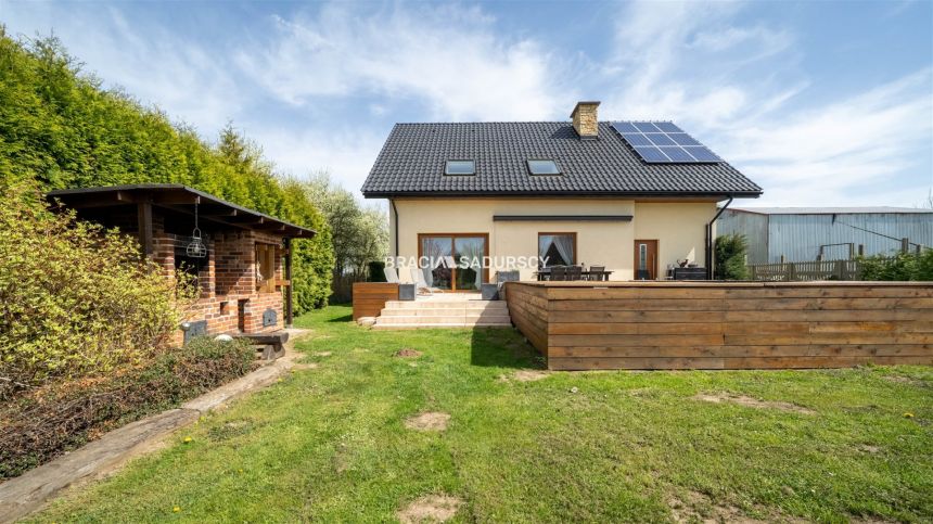 Gotowy dom, wolnostojący, Słomniki, taras, basen miniaturka 44